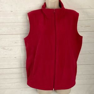 Woolrich Size XL Woman’s Raspberry Fleece Vest